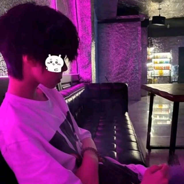 avatar-img